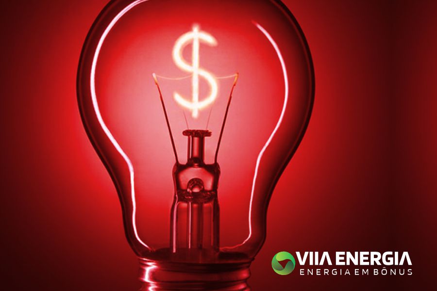 Bandeira vermelha e reajuste da Cemig: como economizar na conta de luz com a VIIA Energia